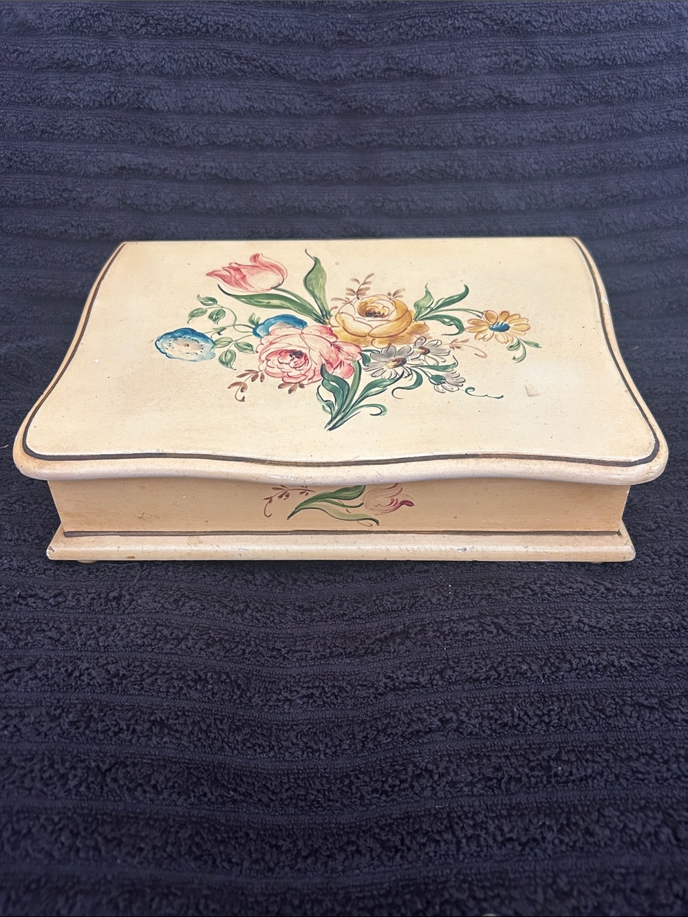 Hand-Painted Floral Jewelry Box in Cream with hinged lid